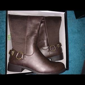 High knee boots
